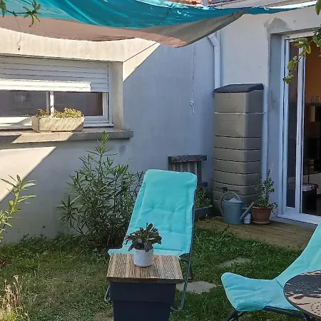 Casa de Férias Maison Et Jardin Proche Centre Et Plages Saint-Gilles-Croix-de-Vie